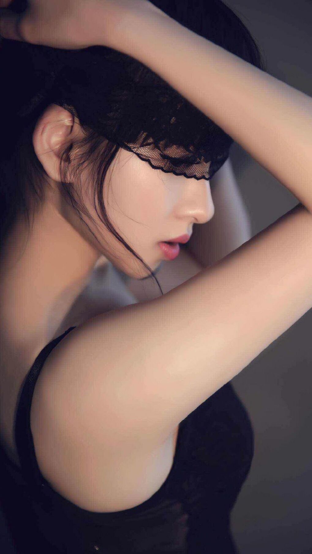 方向盘后的绿茵魔术师，卡马文加如何用中场思维点燃F1揭幕战之夜